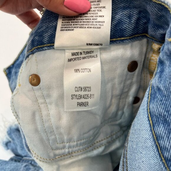 Agolde Parker Ripped light wash jean cutoff shorts Size 25 Button down distresse - Picture 11 of 11